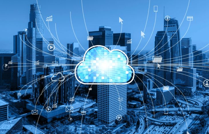Dedicated server vs cloud hosting comparison showing performance, scalability, and infrastructure differences